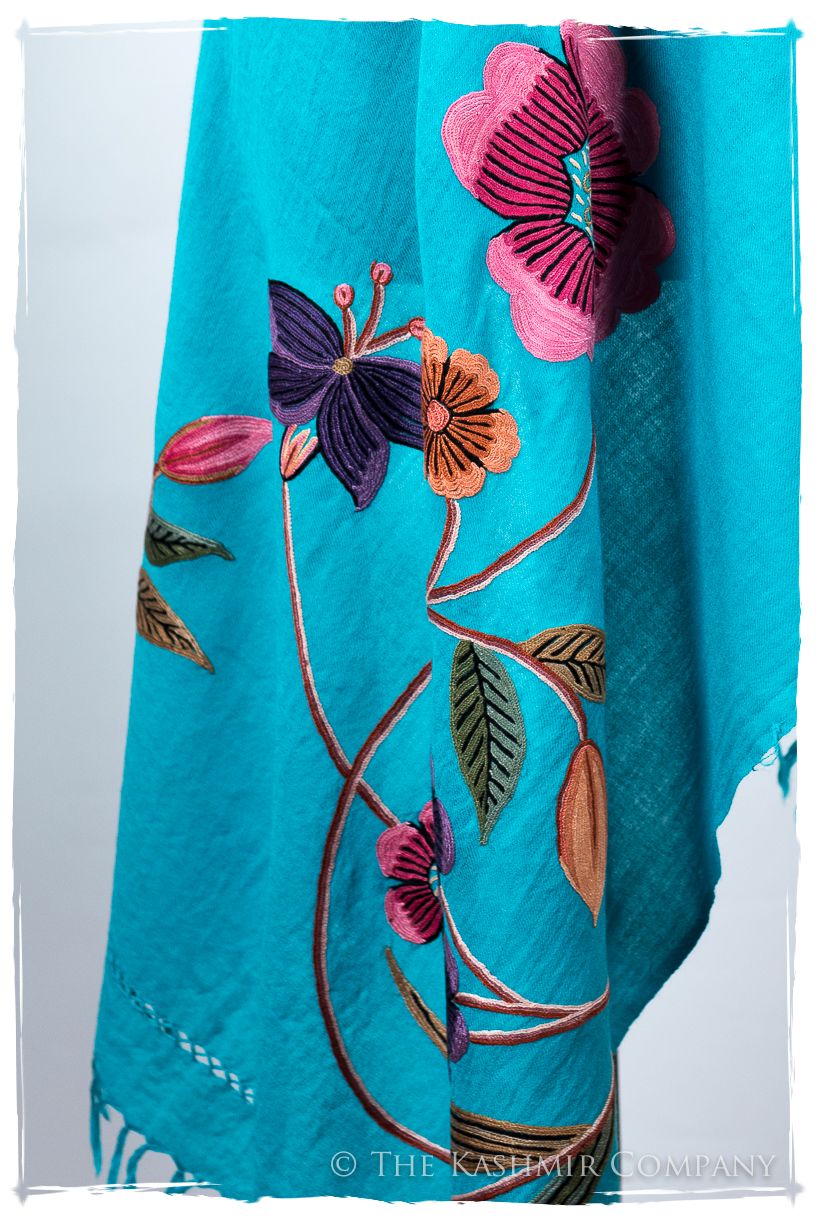 Maryse Je Ne Sais Quoi Shawl