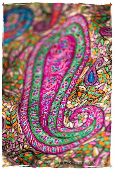 The Paisley Tapéstry - Grand Pashmina Shawl