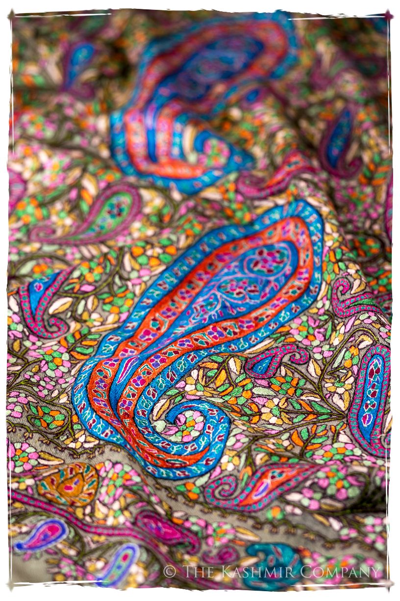The Paisley Tapéstry - Grand Pashmina Shawl