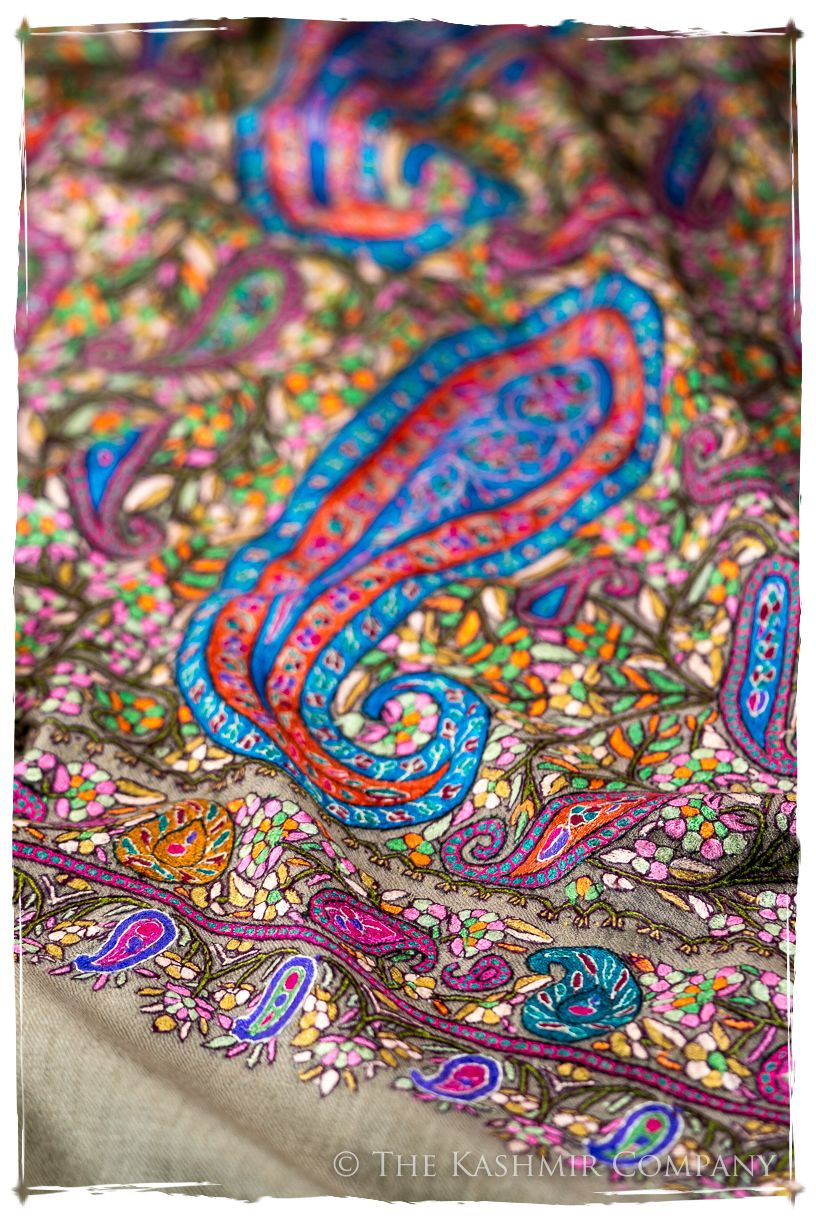 The Paisley Tapéstry - Grand Pashmina Shawl