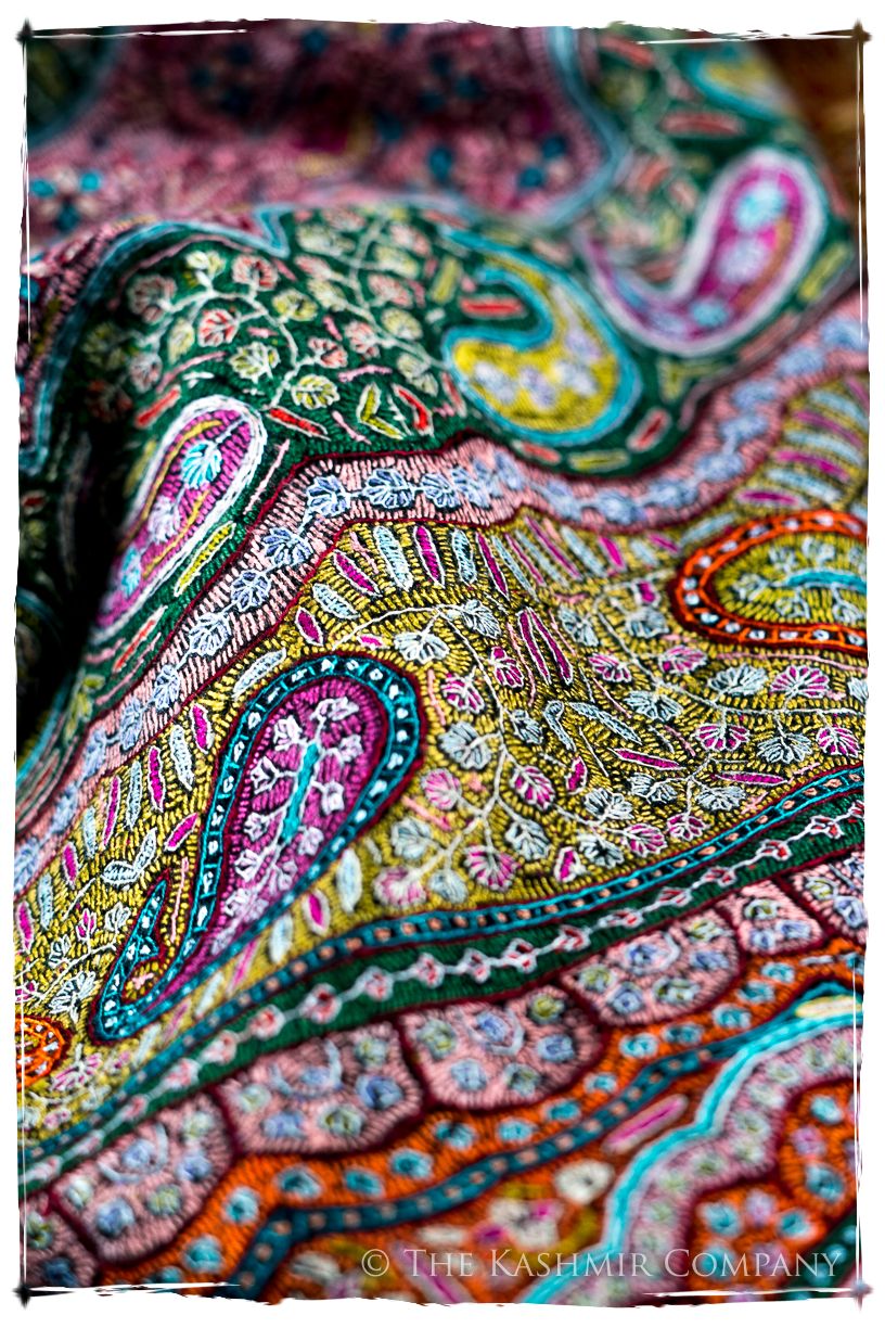 Jewels of Noorjéhan - Grand Pashmina Shawl