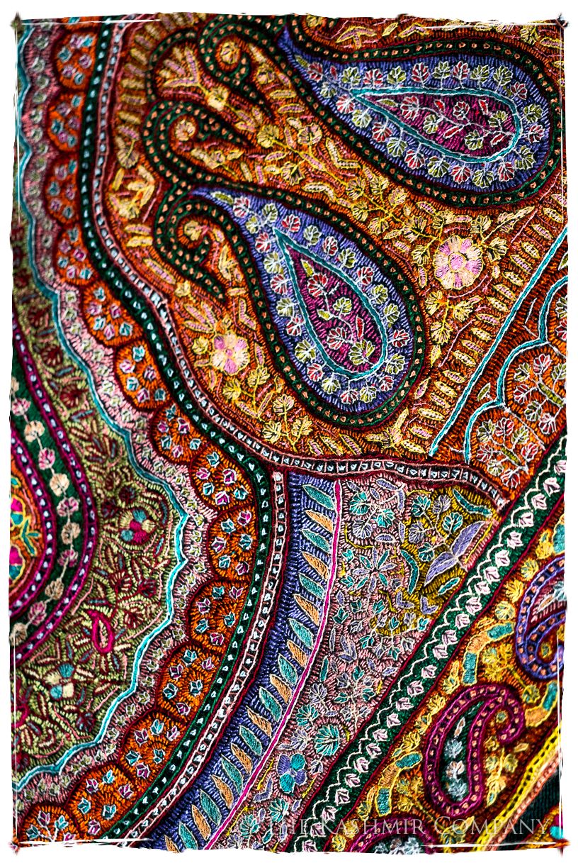 Jewels of Noorjéhan - Grand Pashmina Shawl