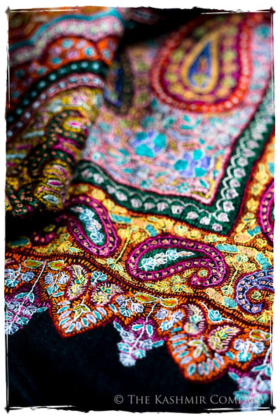 Jewels of Noorjéhan - Grand Pashmina Shawl