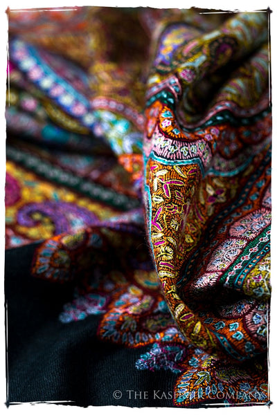 Jewels of Noorjéhan - Grand Pashmina Shawl