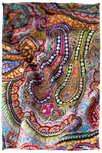 Jewels of Noorjéhan - Grand Pashmina Shawl