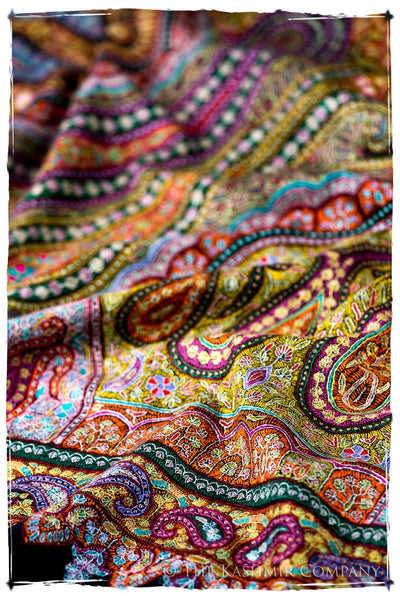 Jewels of Noorjéhan - Grand Pashmina Shawl