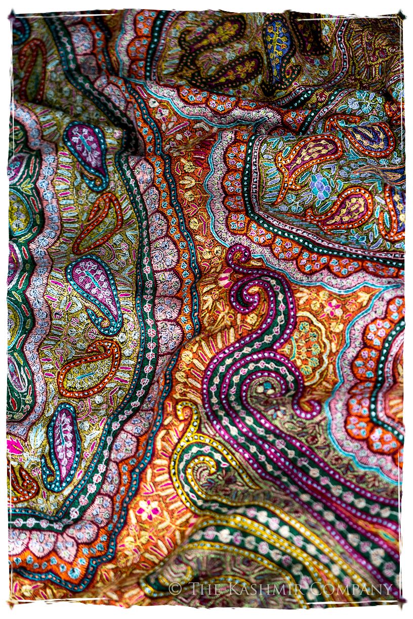 Jewels of Noorjéhan - Grand Pashmina Shawl