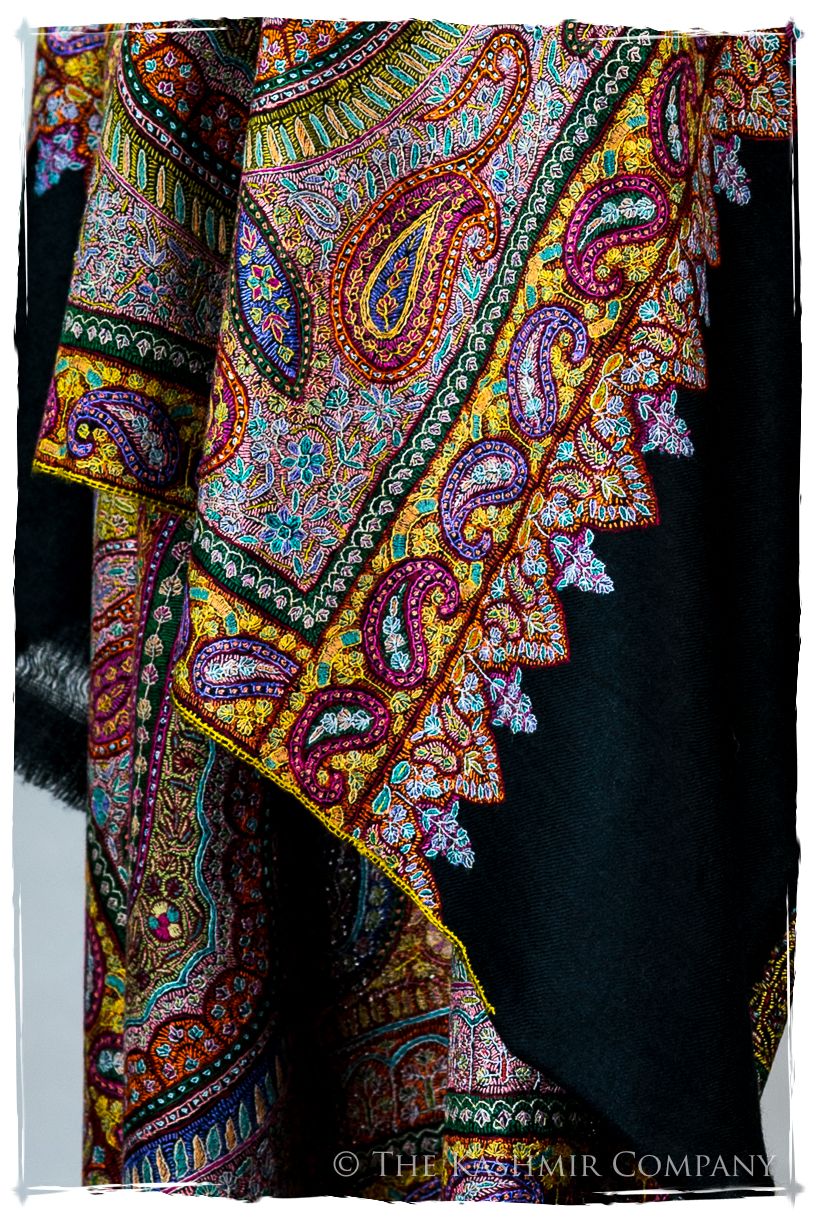 Jewels of Noorjéhan - Grand Pashmina Shawl