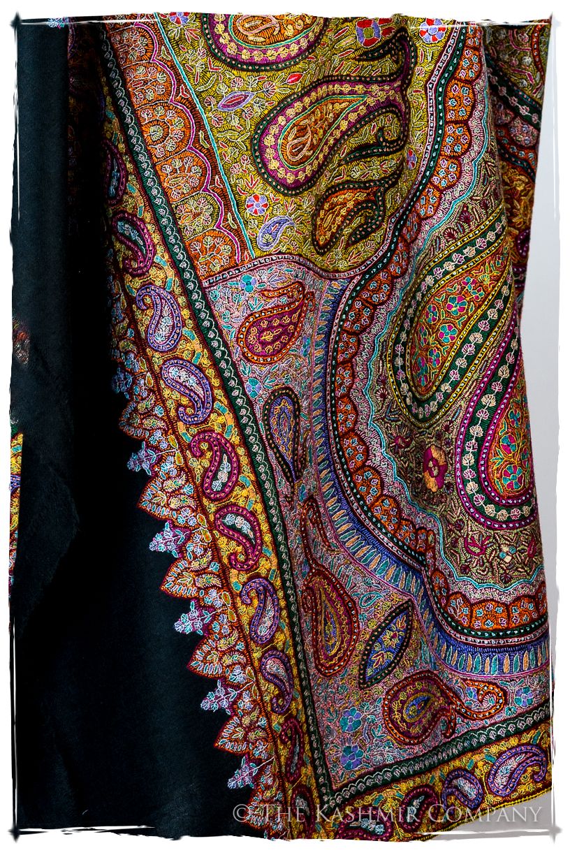 Jewels of Noorjéhan - Grand Pashmina Shawl