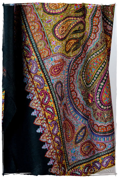 Jewels of Noorjéhan - Grand Pashmina Shawl