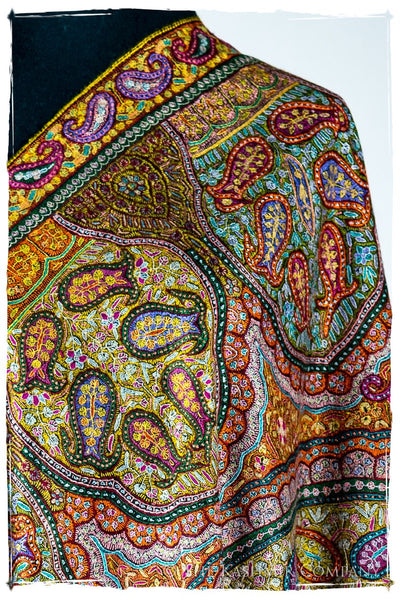 Jewels of Noorjéhan - Grand Pashmina Shawl