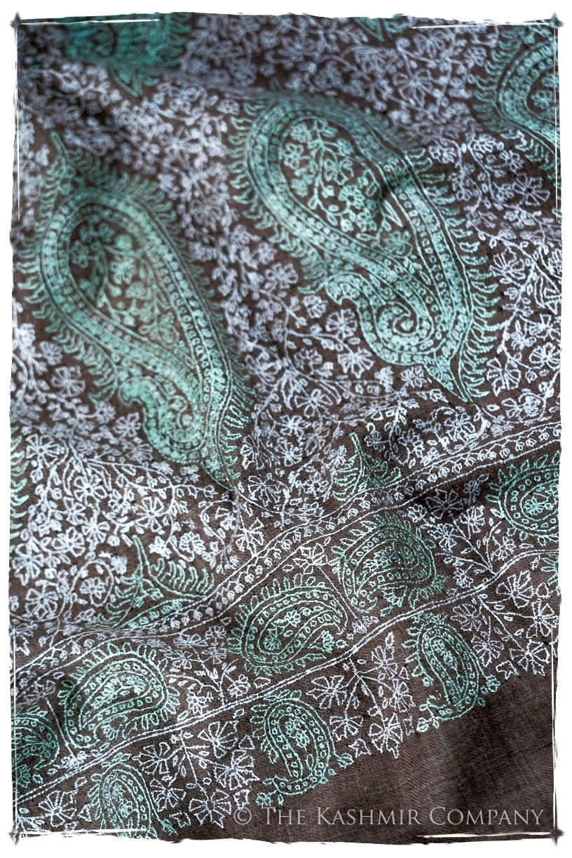 The Tropézienne - Grand Pashmina Shawl