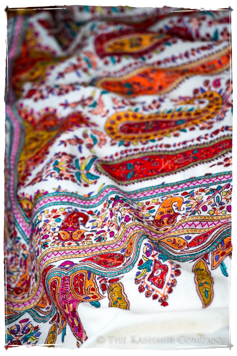 The Artisté Palétte- Grand Pashmina Shawl