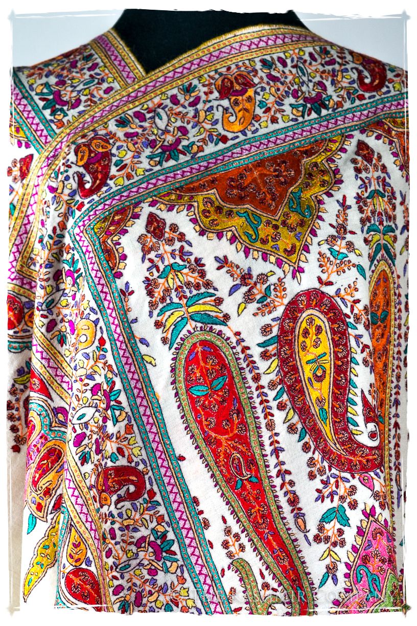 The Artisté Palétte- Grand Pashmina Shawl