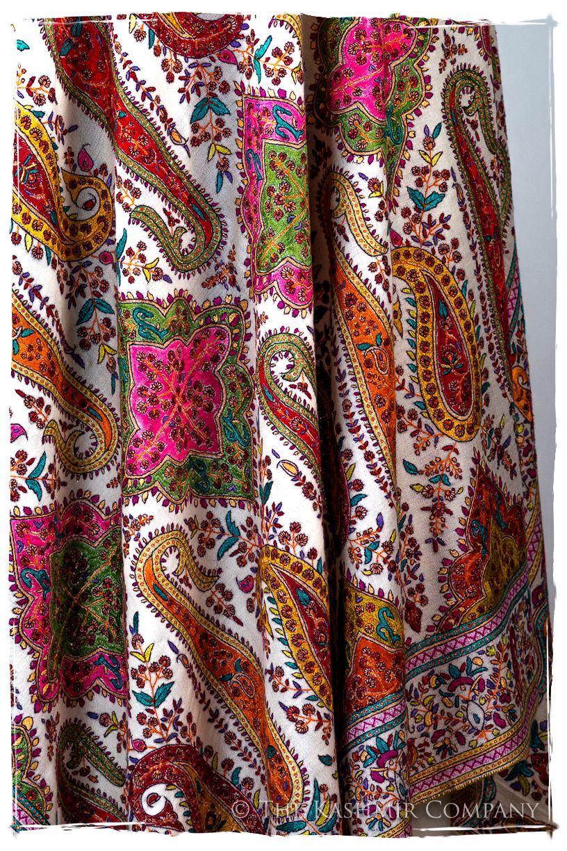 The Artisté Palétte- Grand Pashmina Shawl