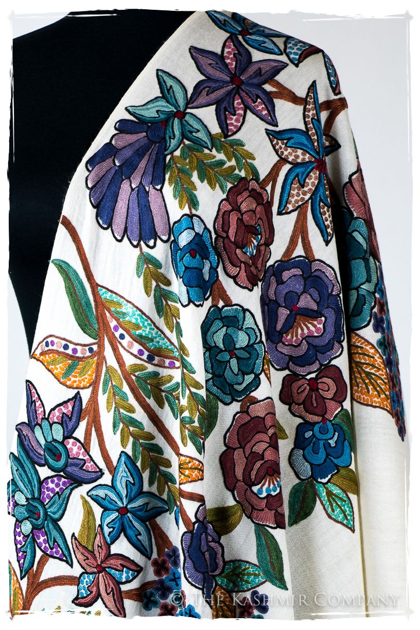 Nouvelle Soirée Genevé d'ivoire Shawl