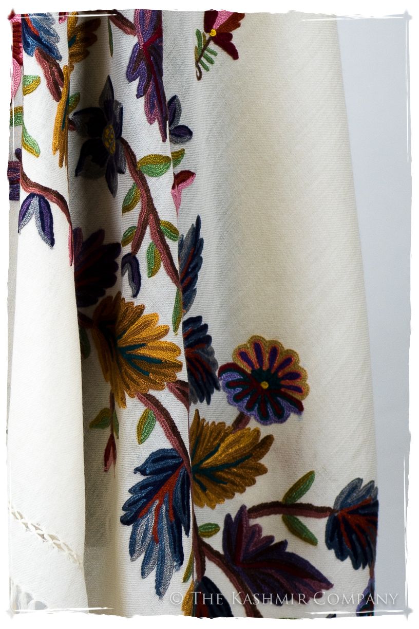 Lucienne Clairière d'ivoire Renoirs Dream Shawl
