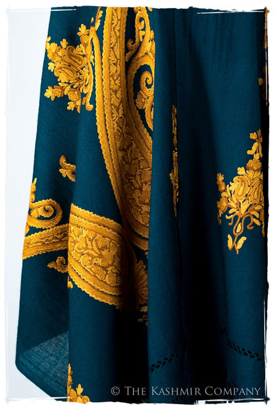 Majolica Maurice Royale Paisley Shawl