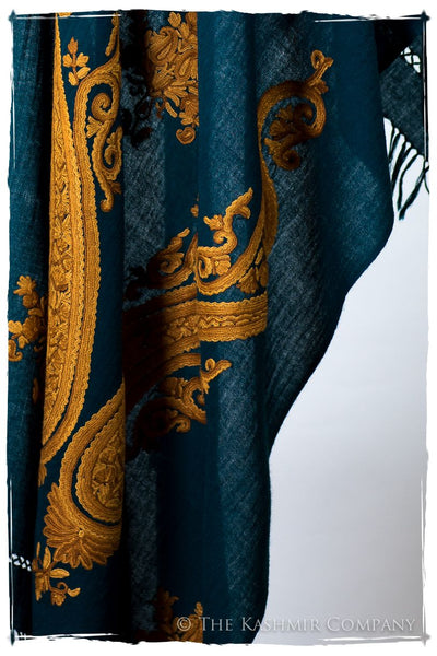 Majolica Maurice Royale Paisley Shawl