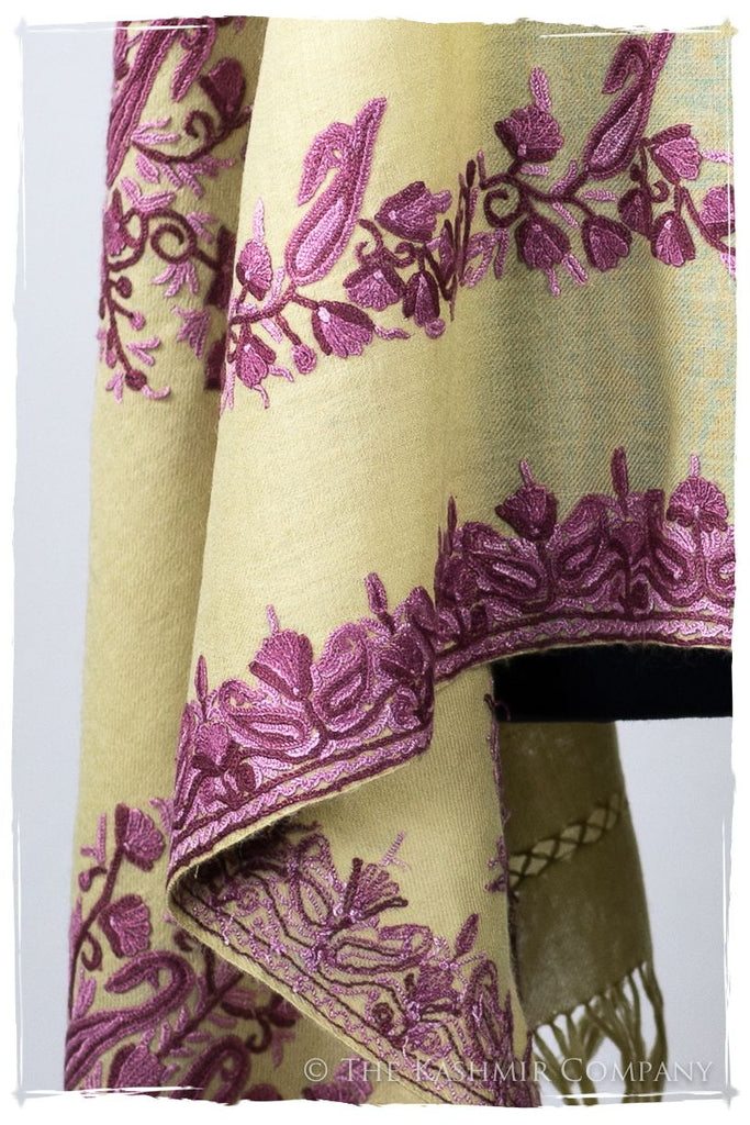 Frontière de l'Acadie Française Paisley Provence Shawl