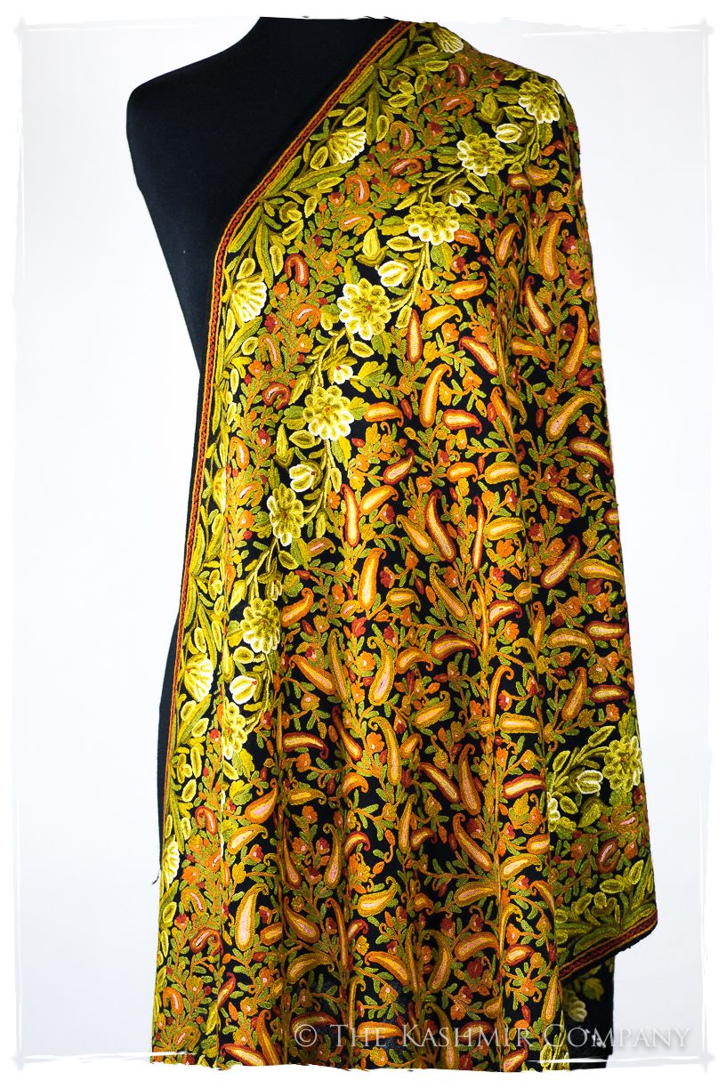 Jardin du reine Italienne Paisley Antiquaires Shawl
