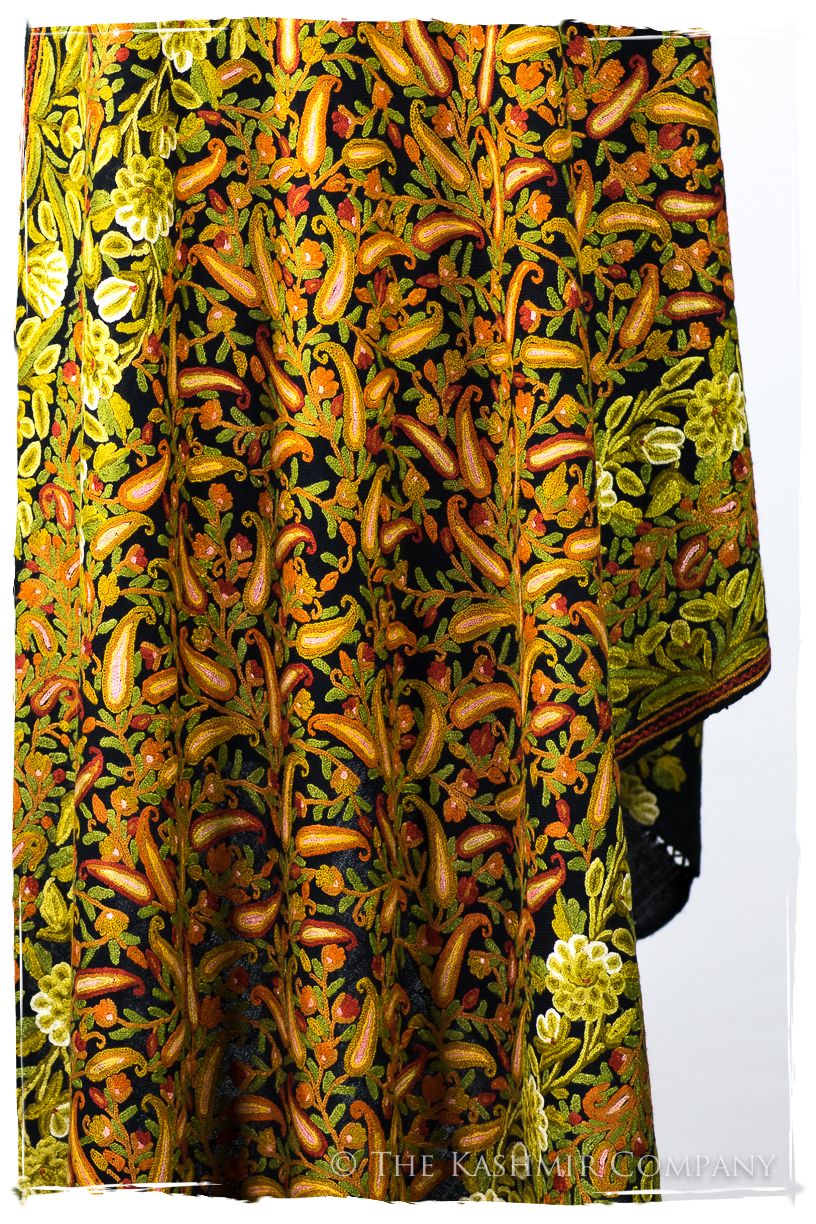 Jardin du reine Italienne Paisley Antiquaires Shawl