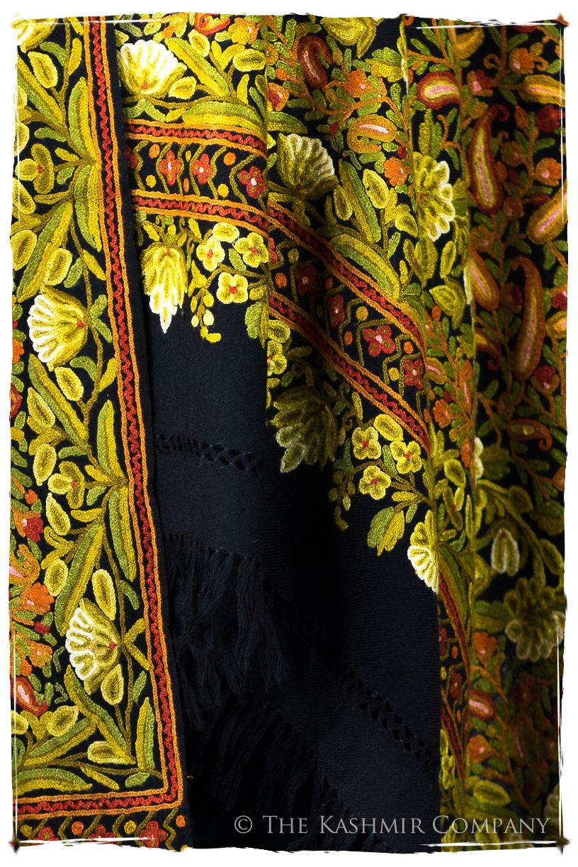Jardin du reine Italienne Paisley Antiquaires Shawl