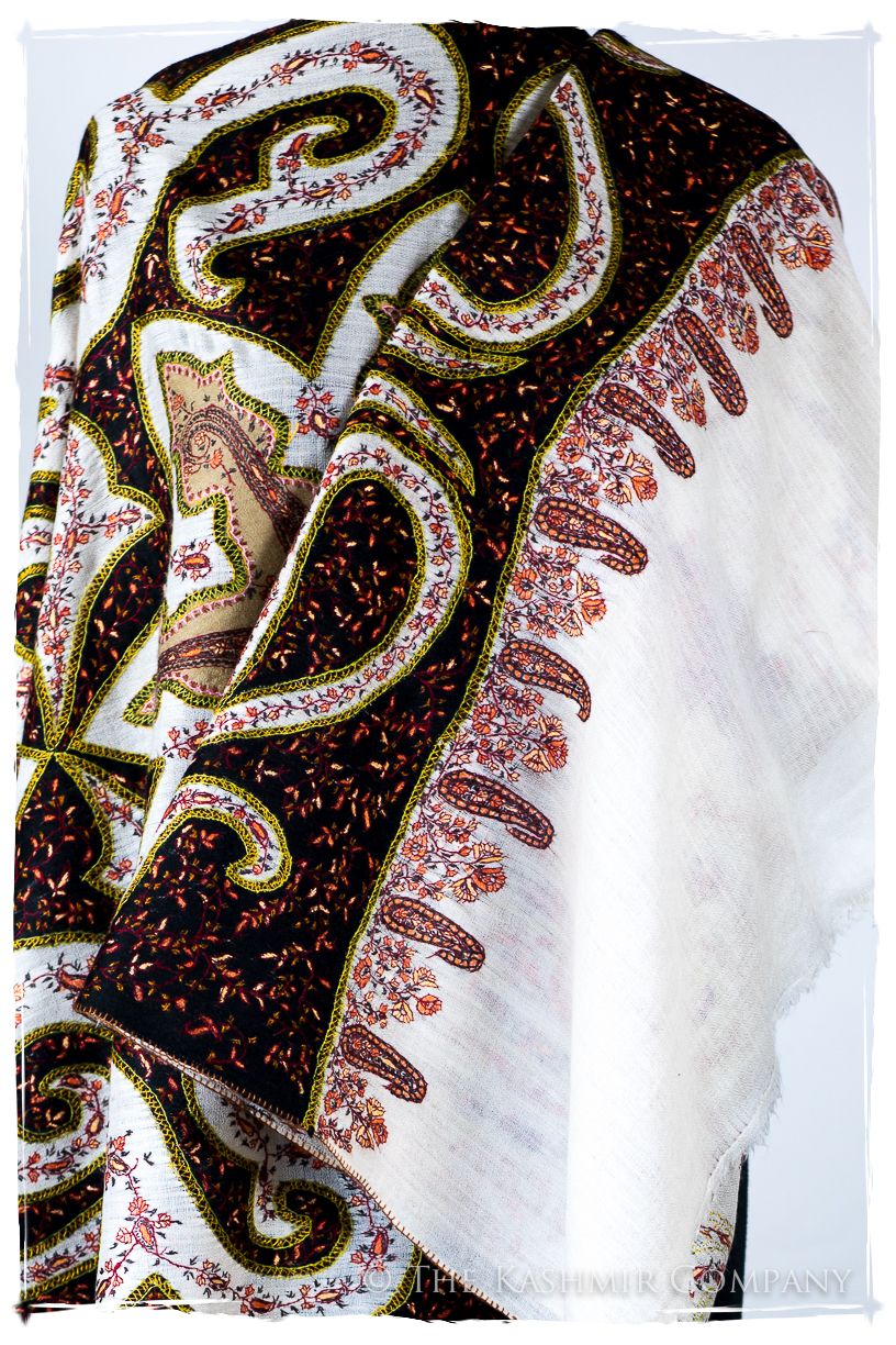 The Mona Lisa Blanc Noir Citron Deux Shawl