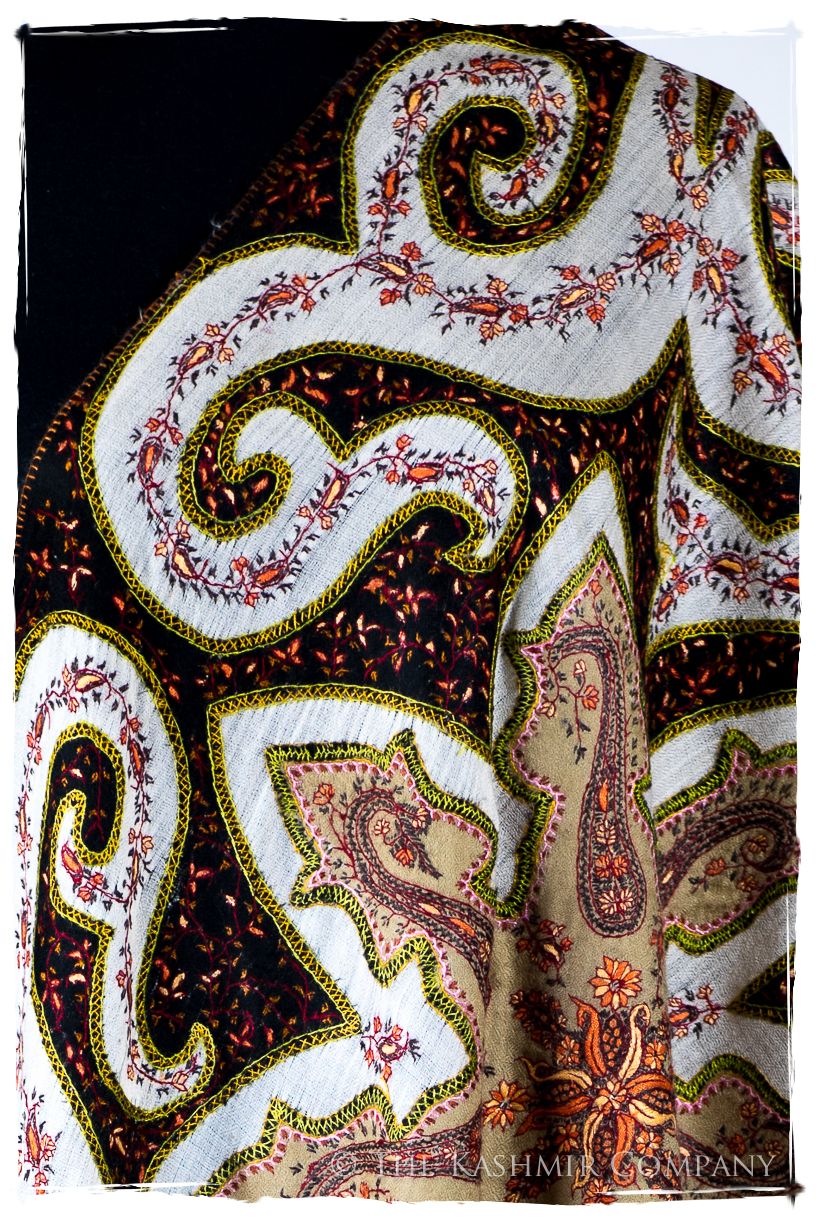 The Mona Lisa Blanc Noir Citron Deux Shawl