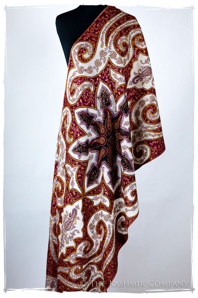 The Mona Lisa Bordeaux Blanc Deux Shawl