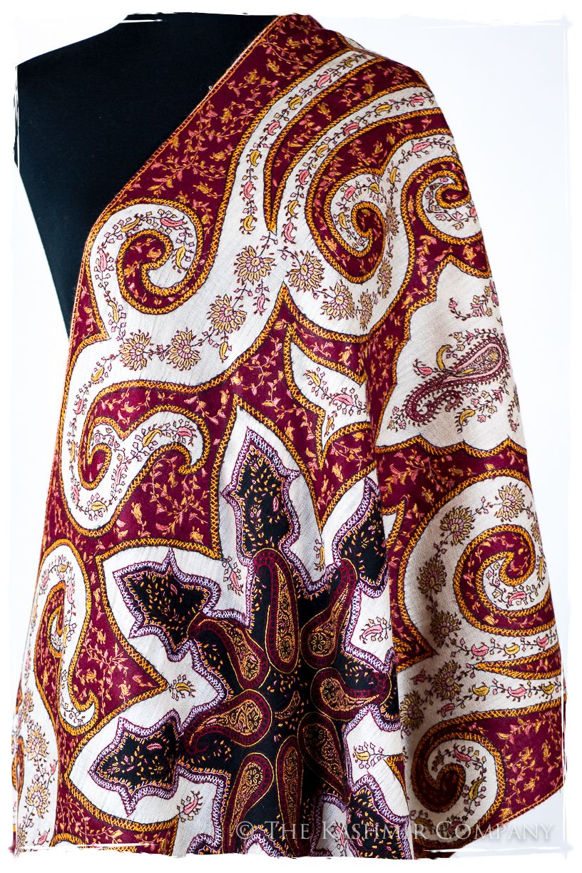 The Mona Lisa Bordeaux Blanc Deux Shawl