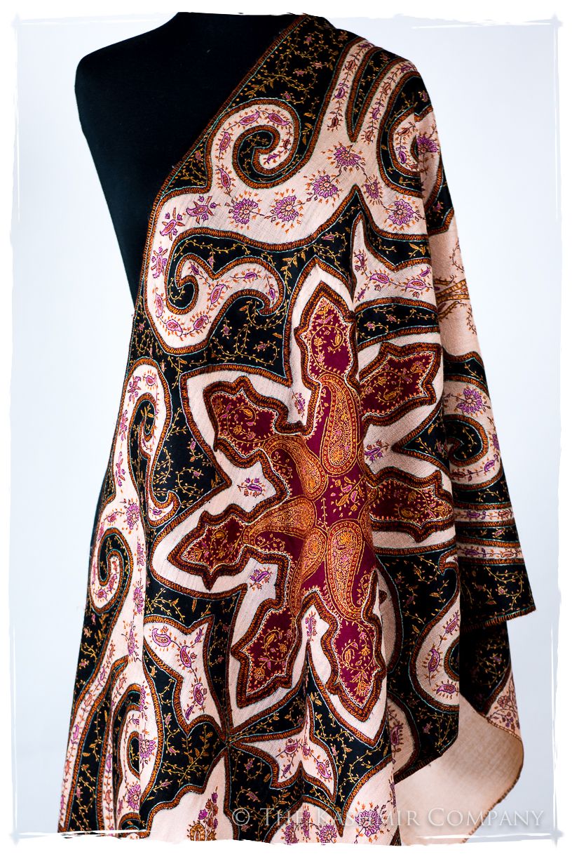 The Mona Lisa Noir Rose Deux Shawl