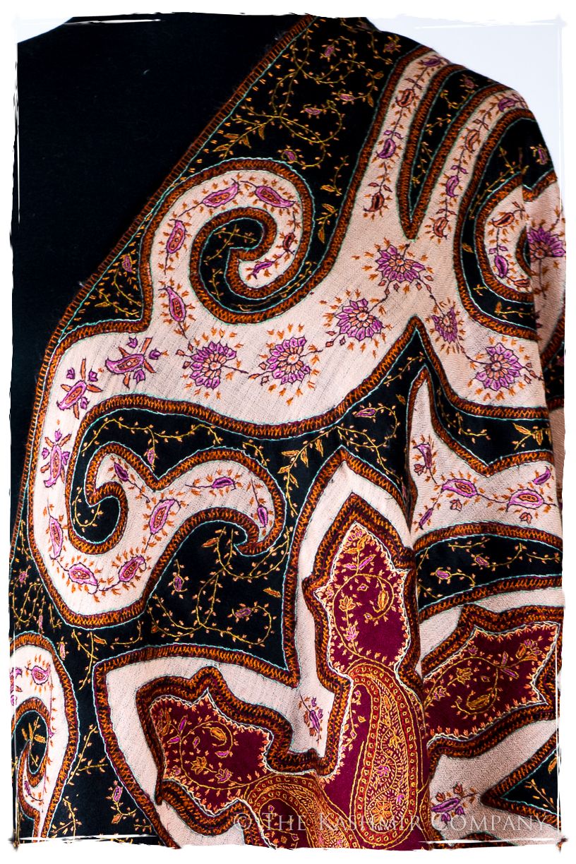 The Mona Lisa Noir Rose Deux Shawl
