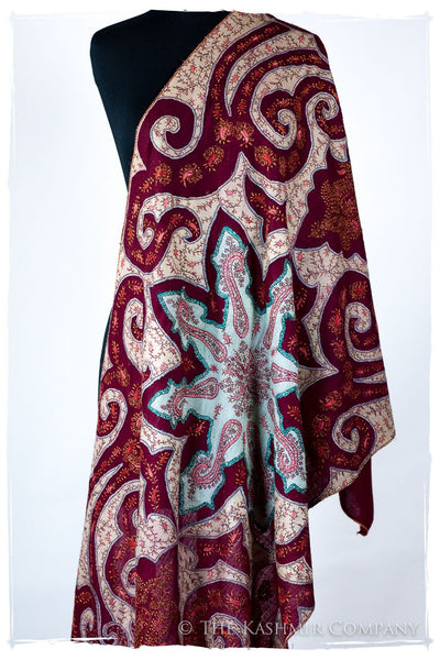 The Mona Lisa Napa Bordeaux Deux Shawl