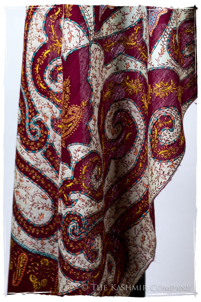 The Mona Lisa Bordeaux Marin Blanc Deux Shawl