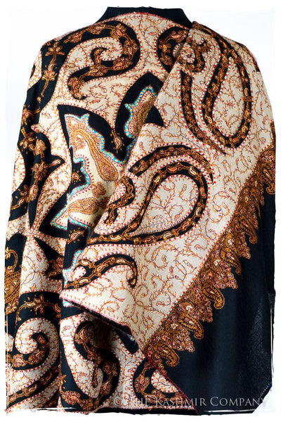 The Mona Lisa Noir Oregon Gold Deux Shawl