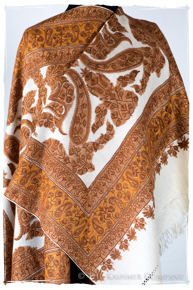 Trois Frontières Paris d'orient Royale Antiquaires Shawl