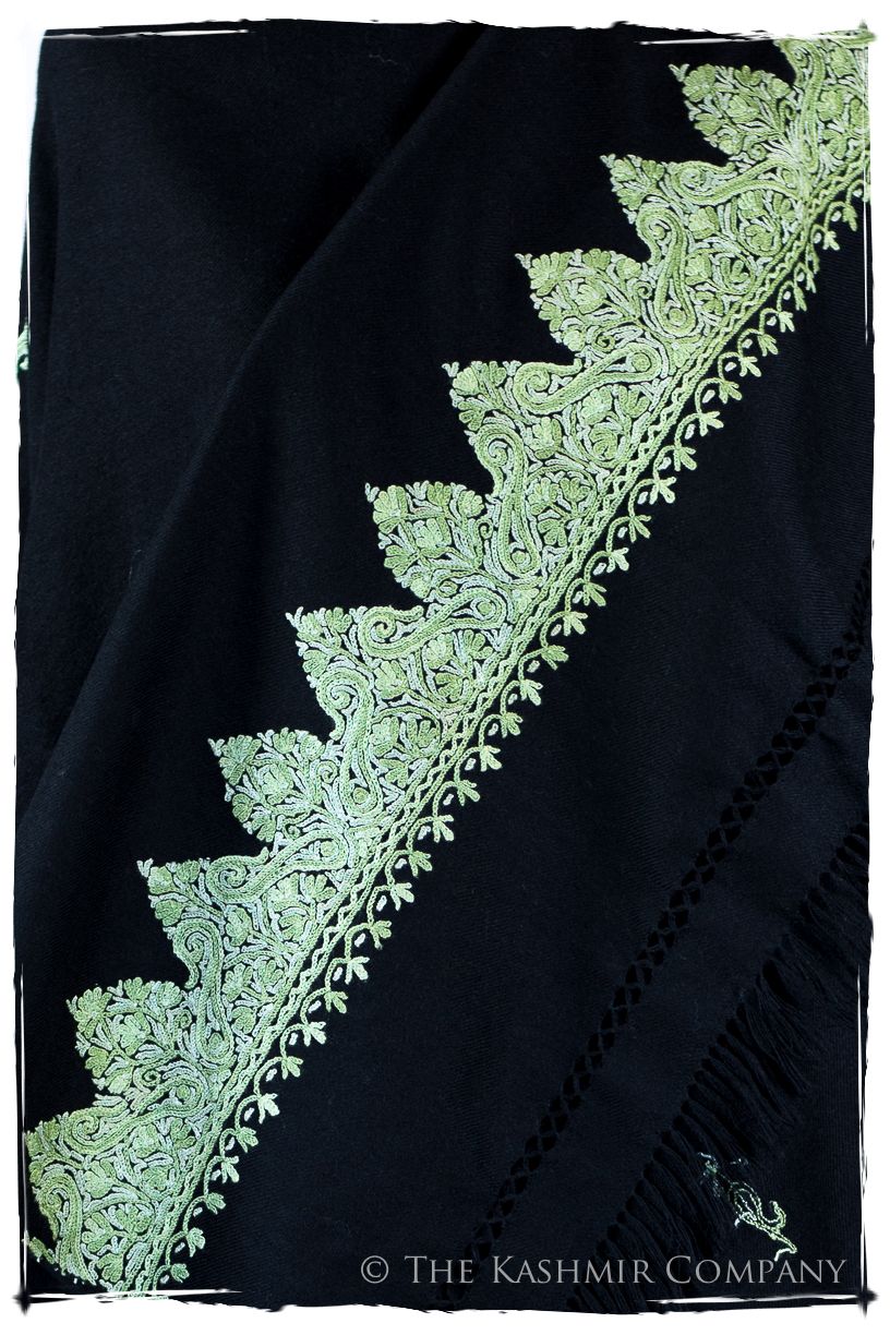 Carmelita Frontières Paisley Gift Shawl