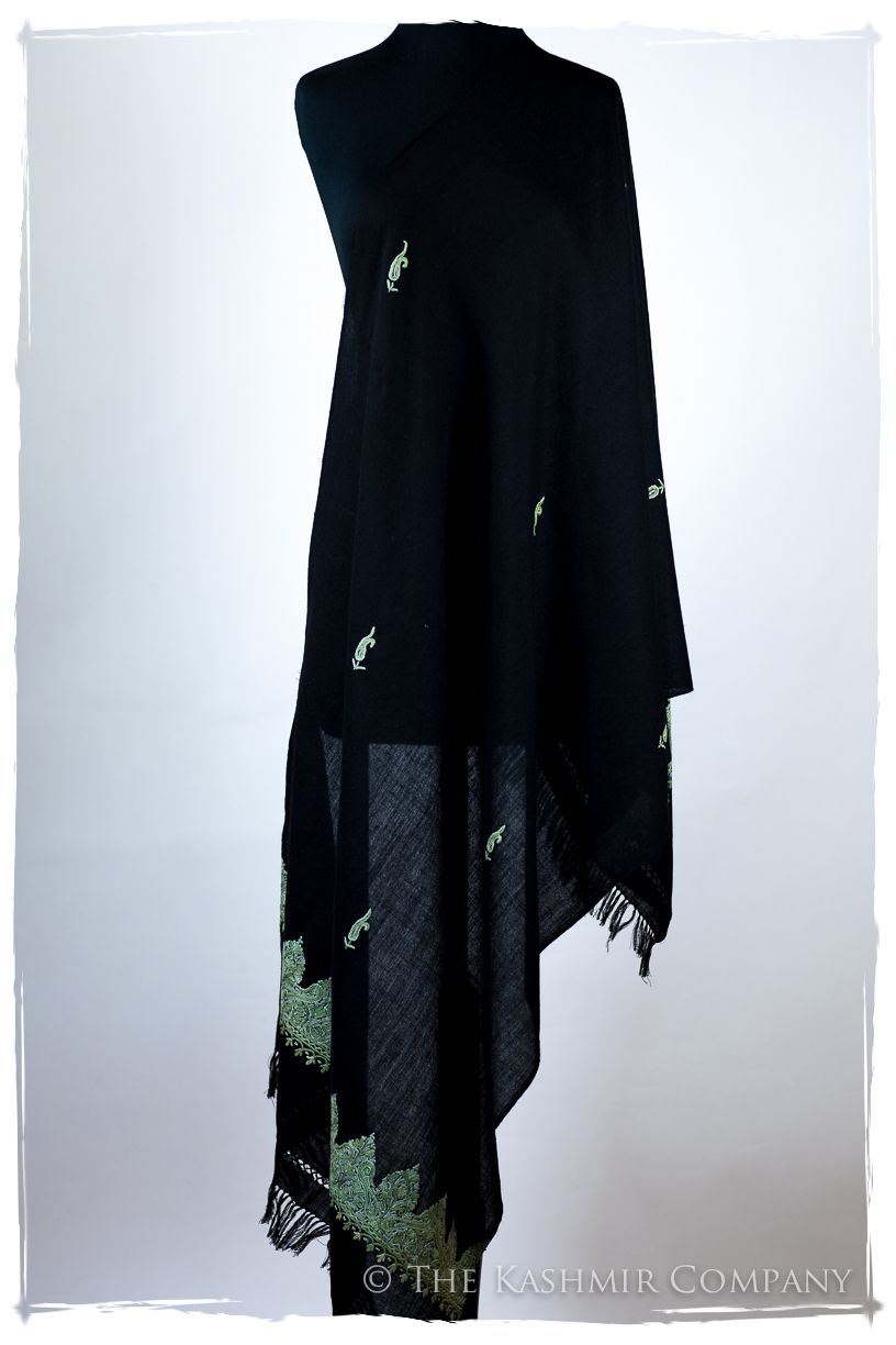 Carmelita Frontières Paisley Gift Shawl