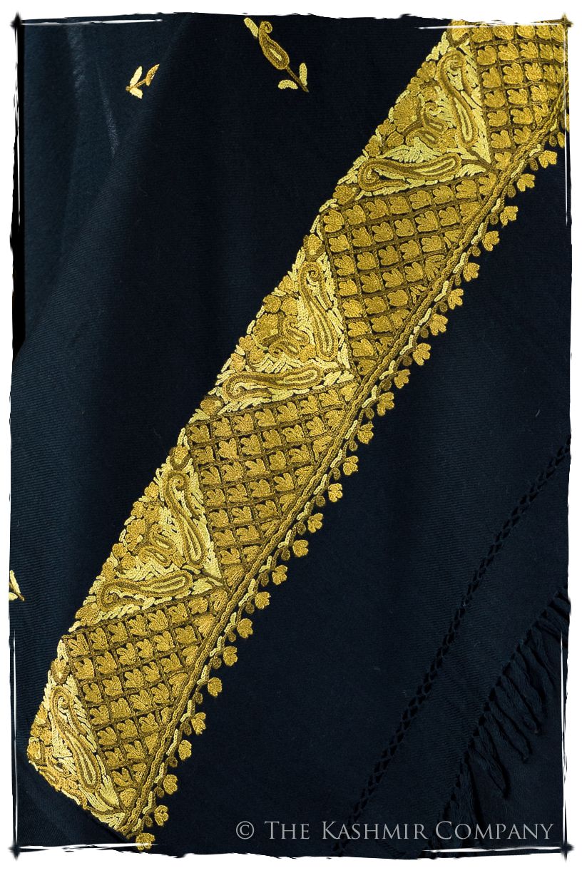 Chara Frontières Paisley Gift Shawl