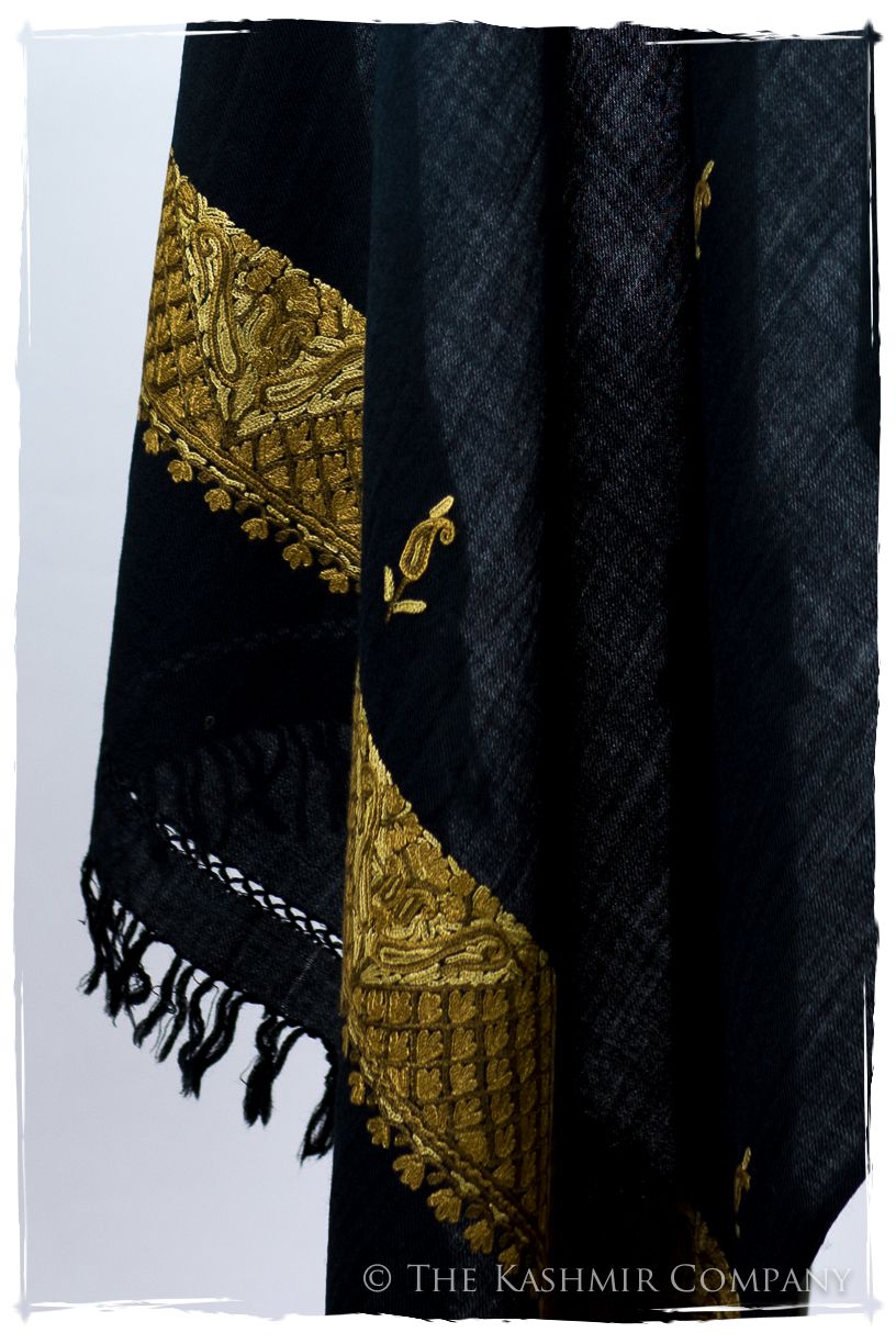 Chara Frontières Paisley Gift Shawl