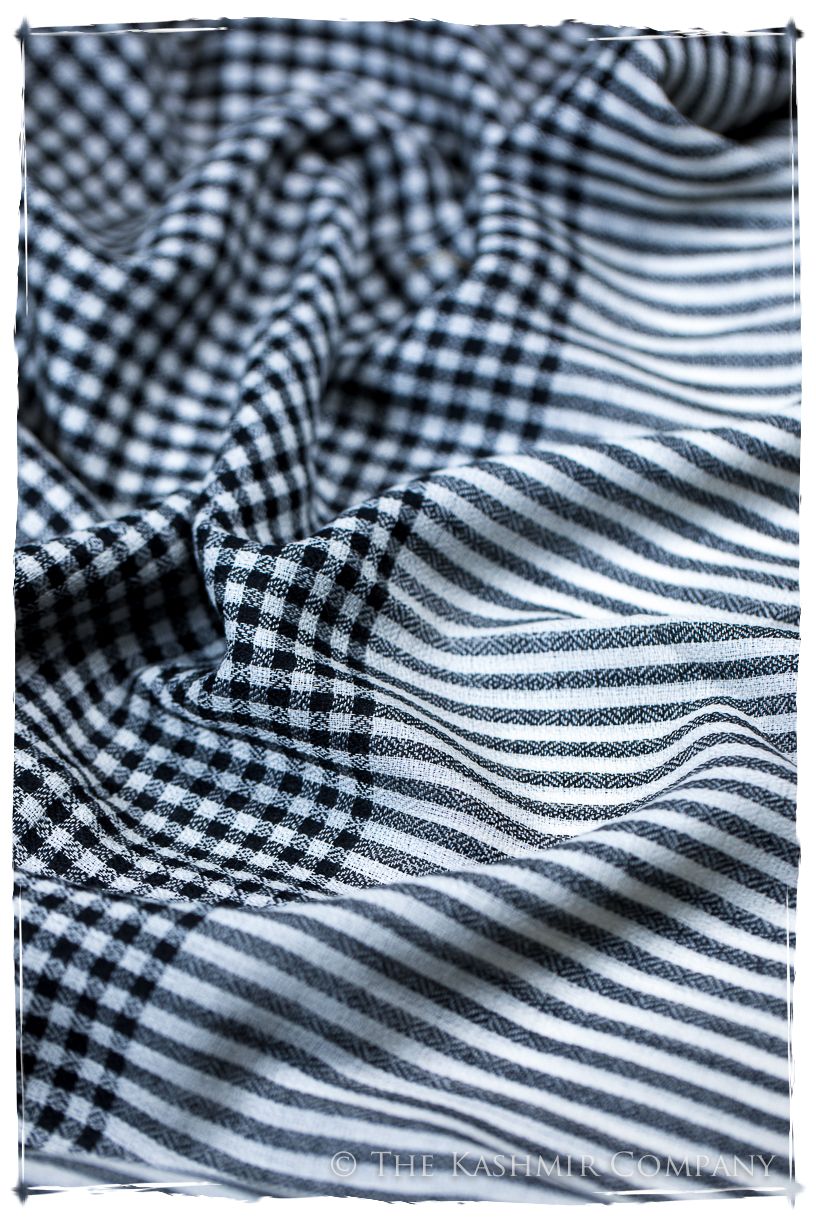 Carreaux Noir et Blanc Kashmir Wool Scarf