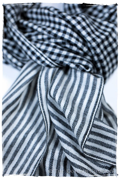 Carreaux Noir et Blanc Kashmir Wool Scarf