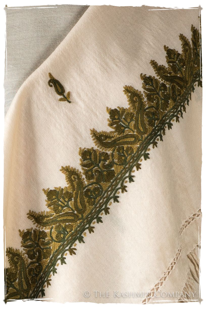 Armadiné Frontières Paisley Gift Shawl