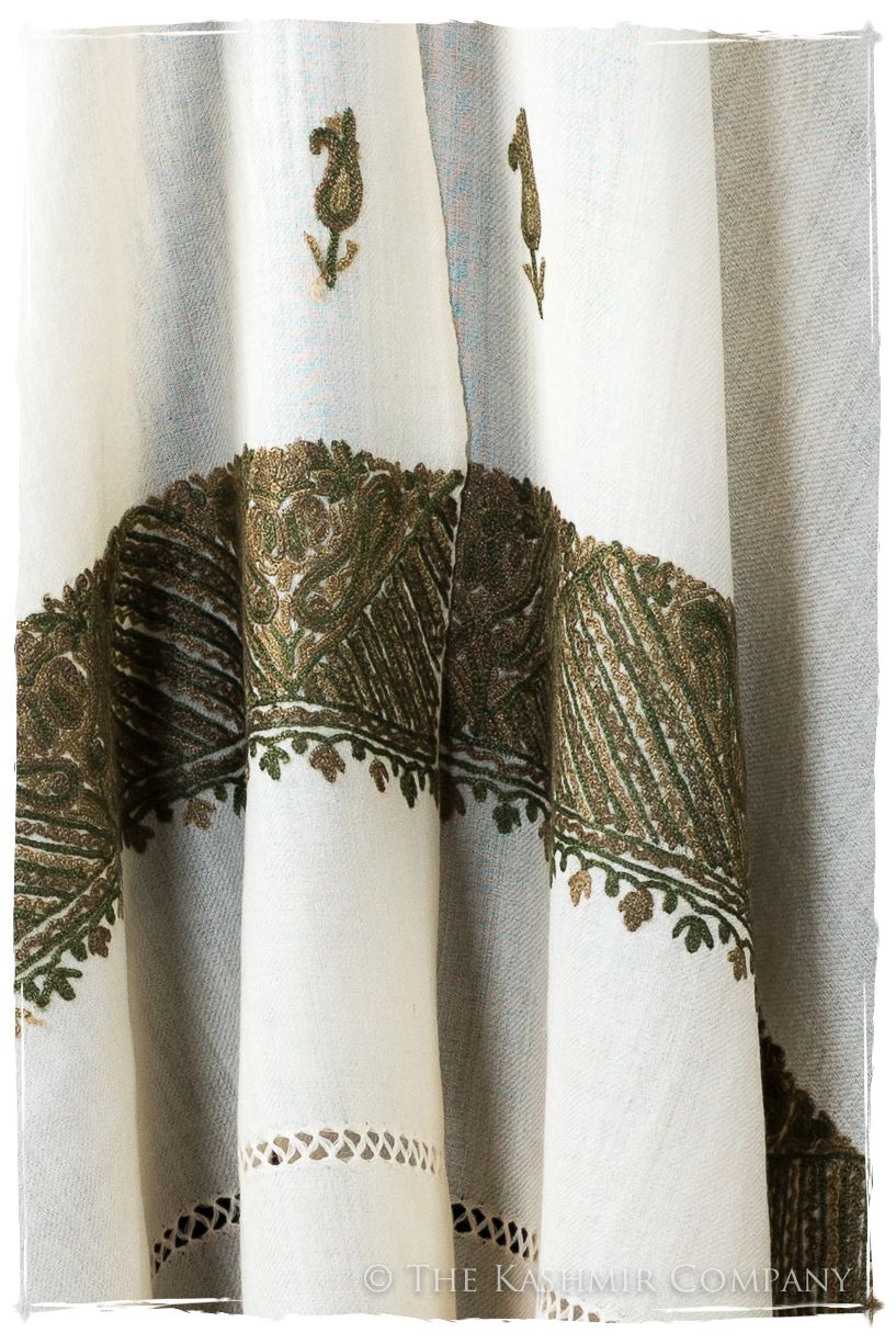 Clotildé Frontières Paisley Gift Shawl