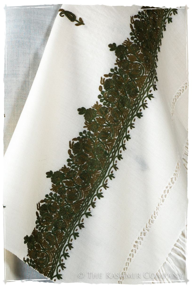 Cécile Frontières Paisley Gift Shawl