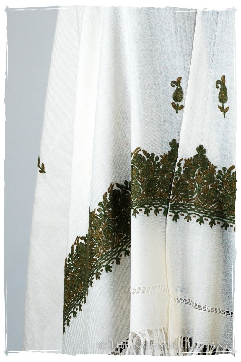 Cécile Frontières Paisley Gift Shawl