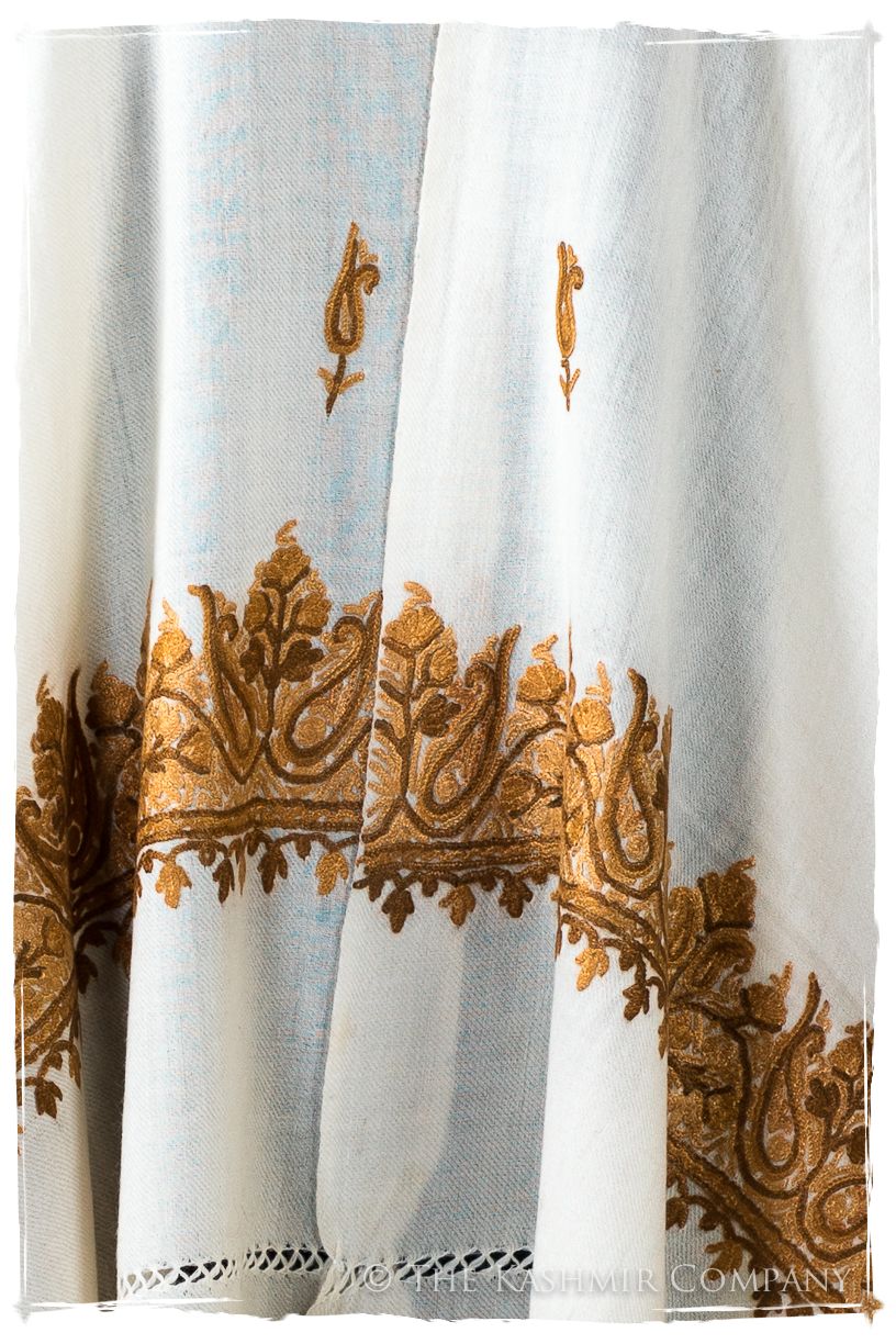 Céleste Frontières Paisley Gift Shawl