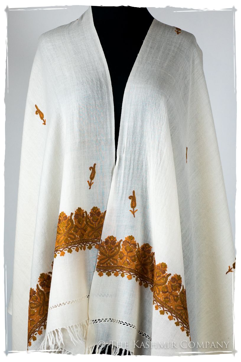 Édith Frontières Paisley Gift Shawl