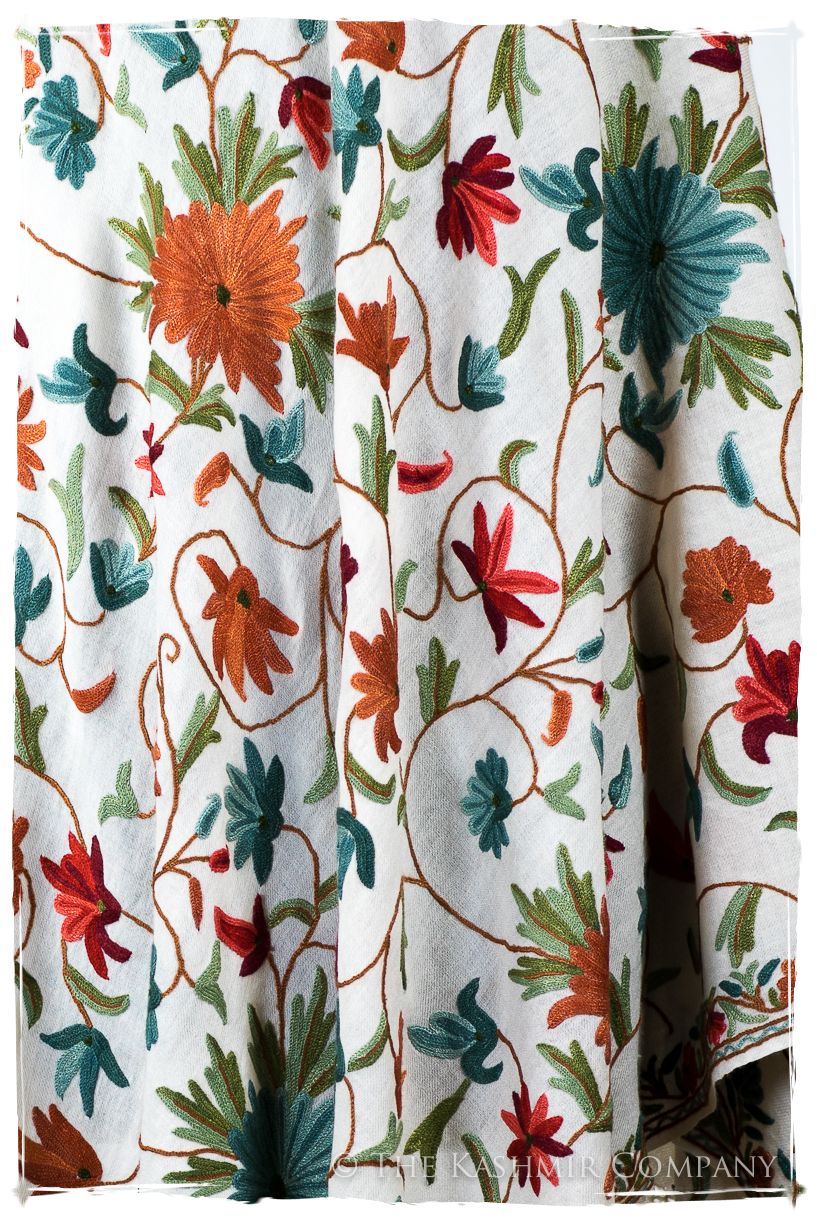 Jardin de Étiennette Notre Dame Shawl
